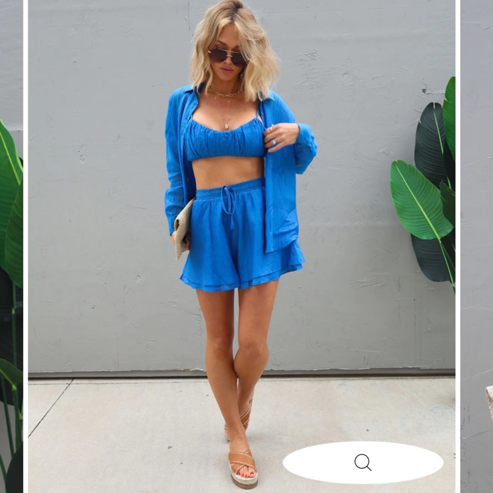 NWT- VICI blue drawstring shorts